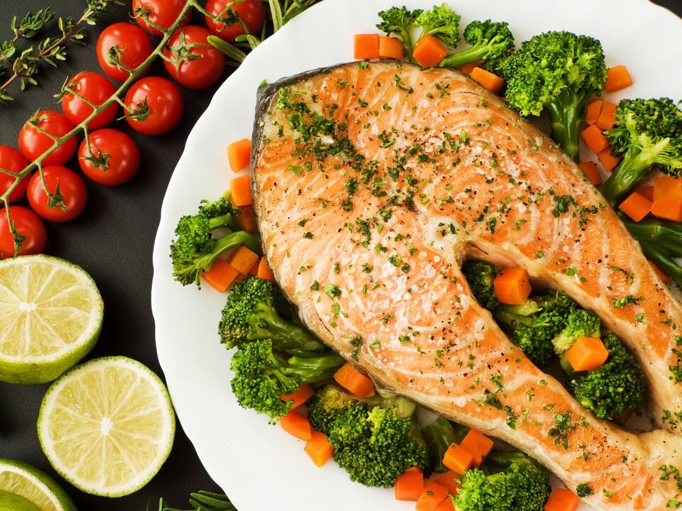 Ψητά ψάρια με λαχανικά είναι μια εξαιρετική επιλογή για μεσημεριανό γεύμα για την απώλεια βάρους
